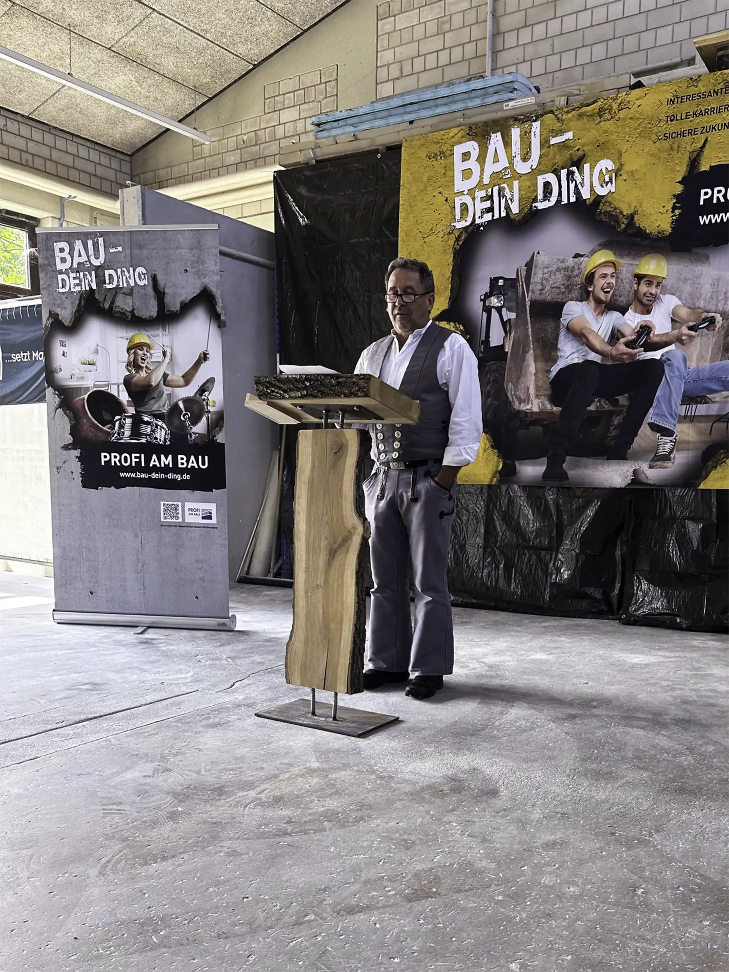 2025-07-30-lehrabschlussfeier-bauinnung-bildungszentrum-06